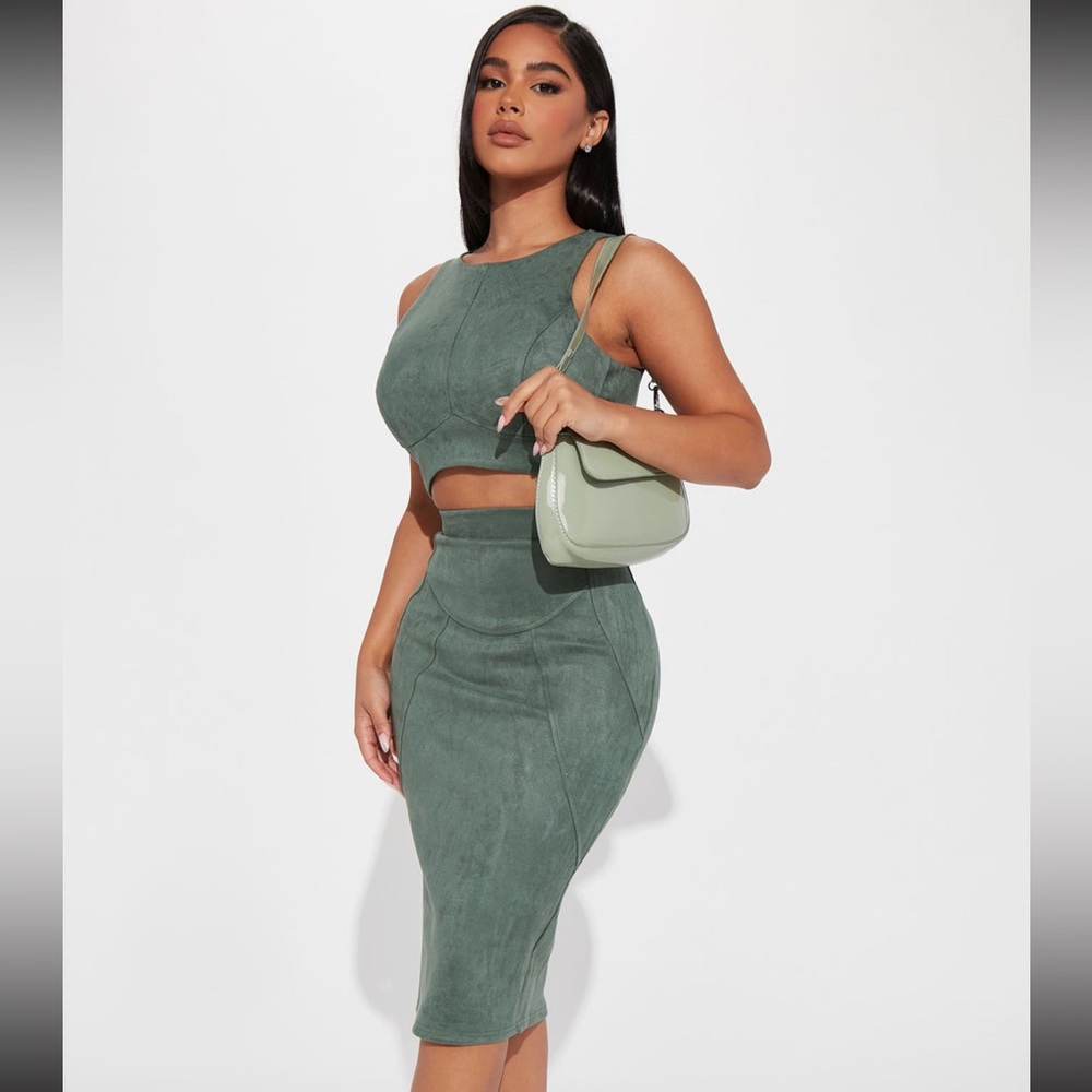 Fashion Nova Suede MIDI Skirt Set NEW without tags